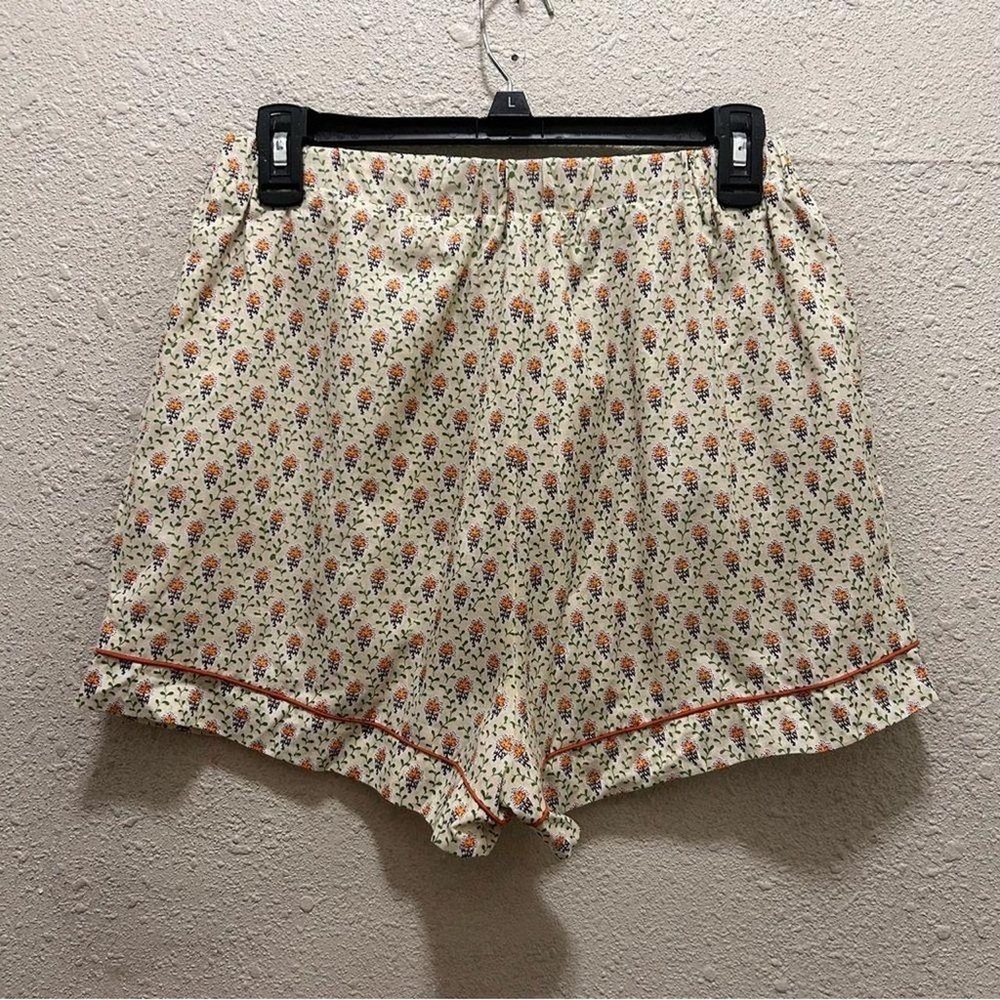 TWO PIECE TOP & SHORTS KOURT Floral Puff Sleeve Crop Top And Shorts Set     NWT - Picture 10 of 14